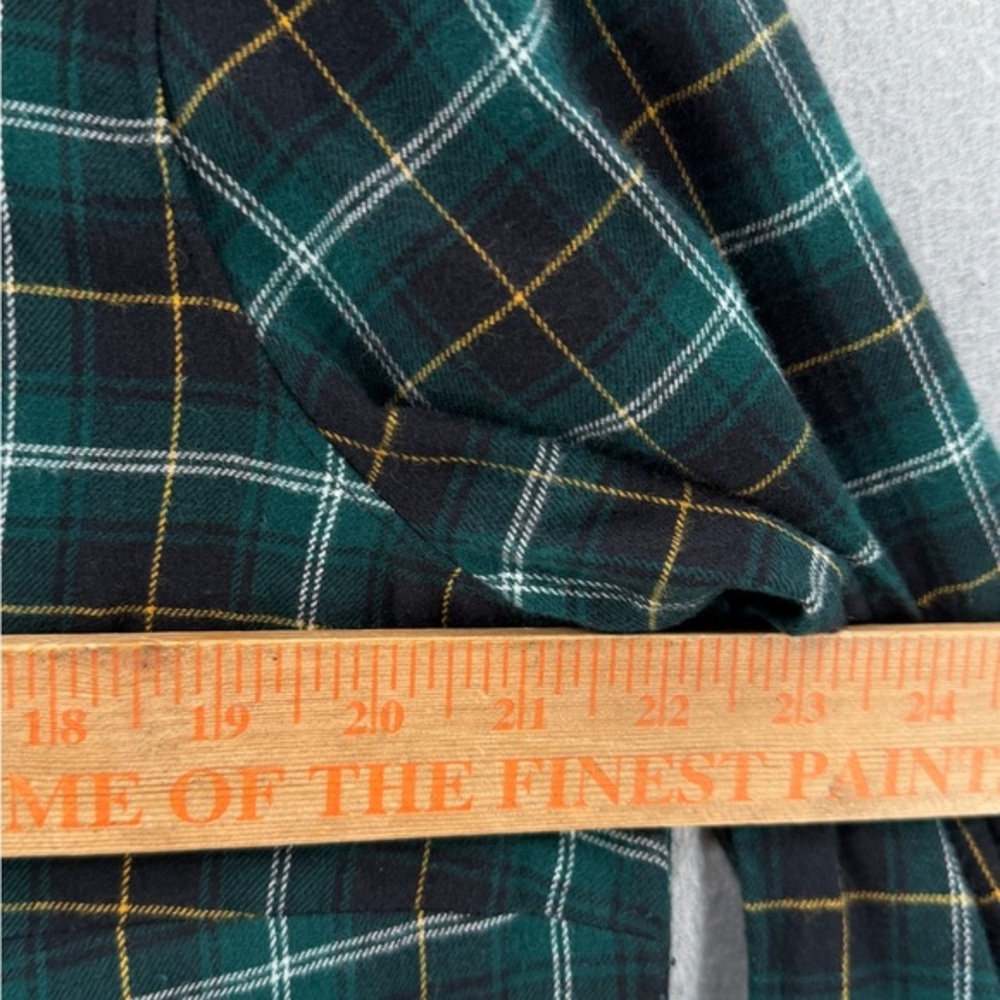 Old Navy The Classic Flannel‎ Shirt Women LT Navy Green Heritage Plaid Cabincore - Picture 6 of 12